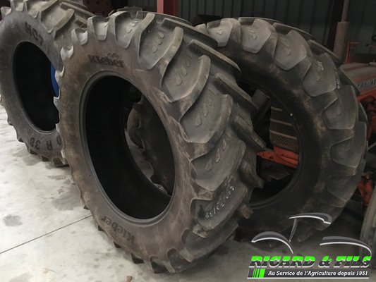 Pneu agricole Kleber 480/70r38 - 1