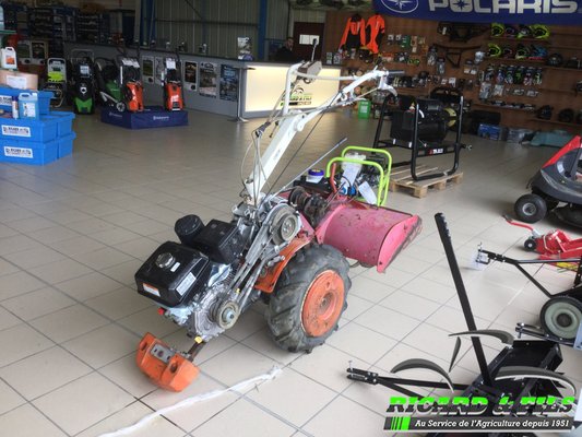 Motoculteur Kubota T850 - 1