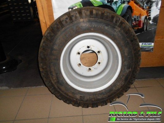 Roues BKT 15.0/55-17 - 1