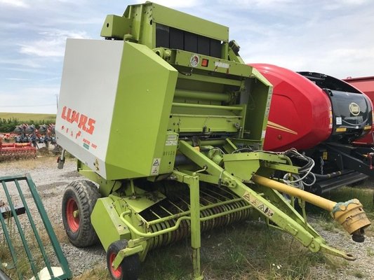 Presse à balles rondes Claas VARIANT180 - 1