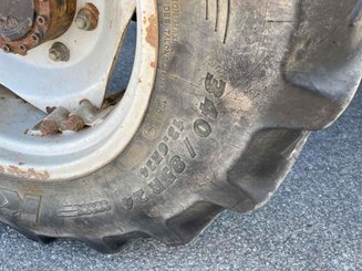 Tracteur agricole Massey Ferguson 4335 - 9