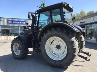Tracteur agricole Valtra N142 - 3