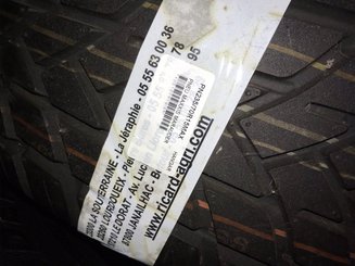 Pneu agricole Divers 235/70R15 - 1