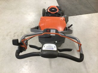 Tondeuse poussée et tractée Husqvarna LC53BE - 3