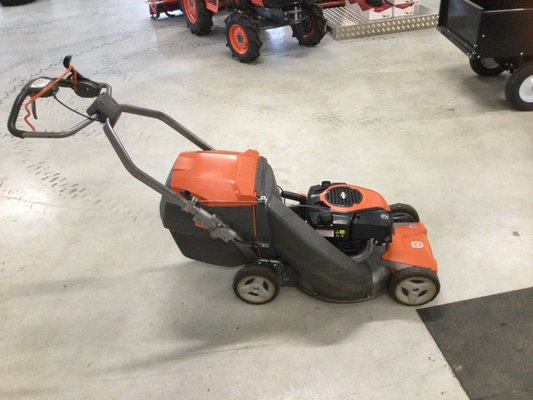 Tondeuse poussée et tractée Husqvarna LC53BE - 1