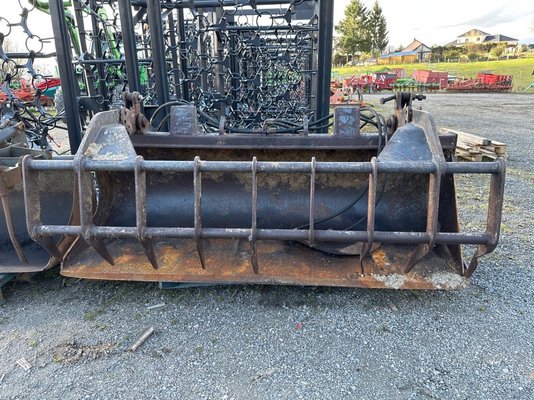 Godet multi-services JCB 210 - 1