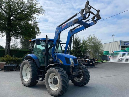 Tracteur agricole New Holland T 6020 ELITE - 1