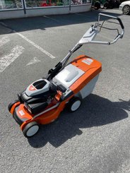 Tondeuse poussée et tractée Stihl RM650VS - 1