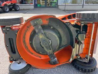 Tondeuse poussée et tractée Stihl RM650VS - 4