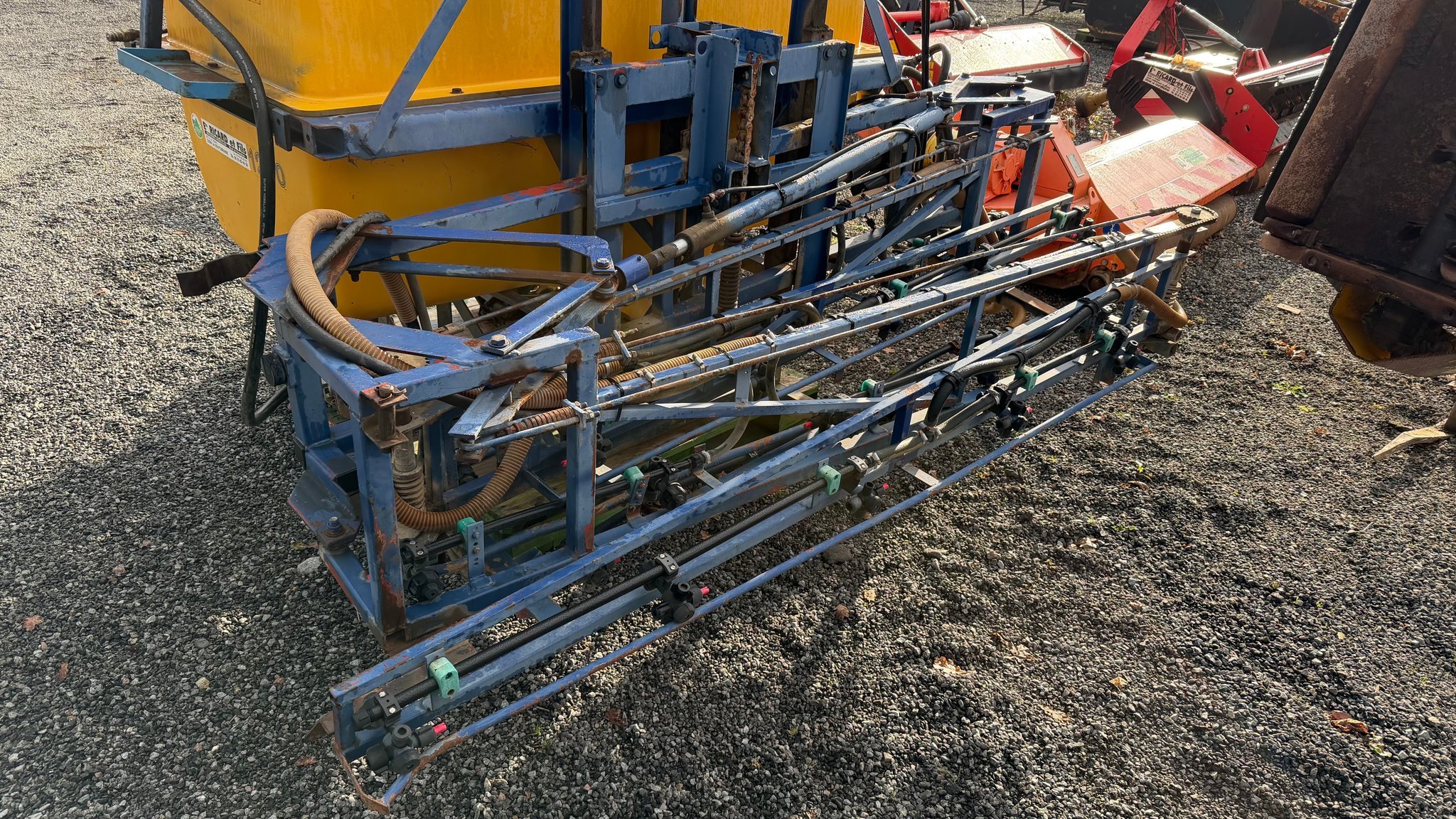 Pulvérisateur porté Caruelle 1200L