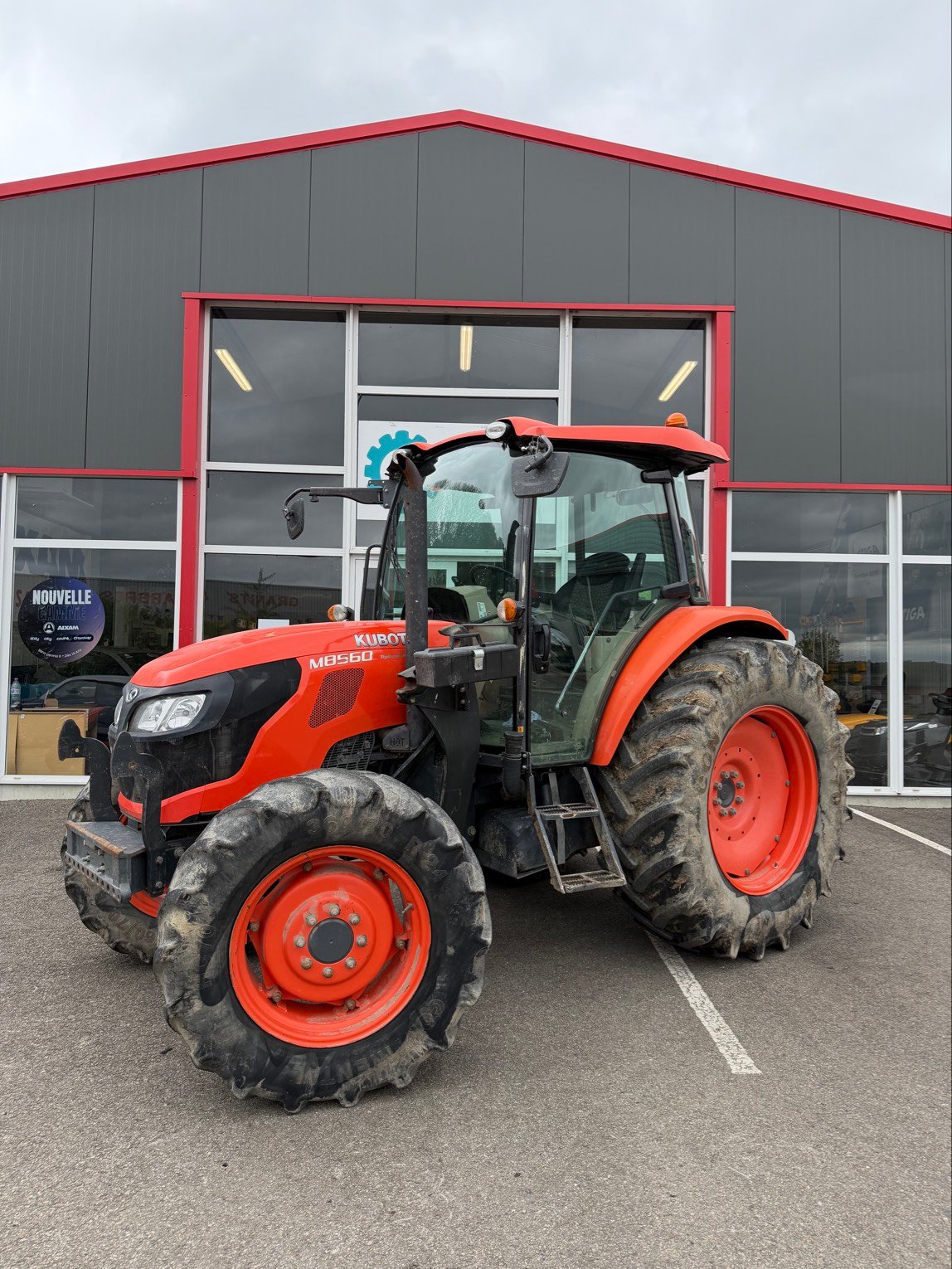 Tracteur agricole Kubota M8560DTHQ