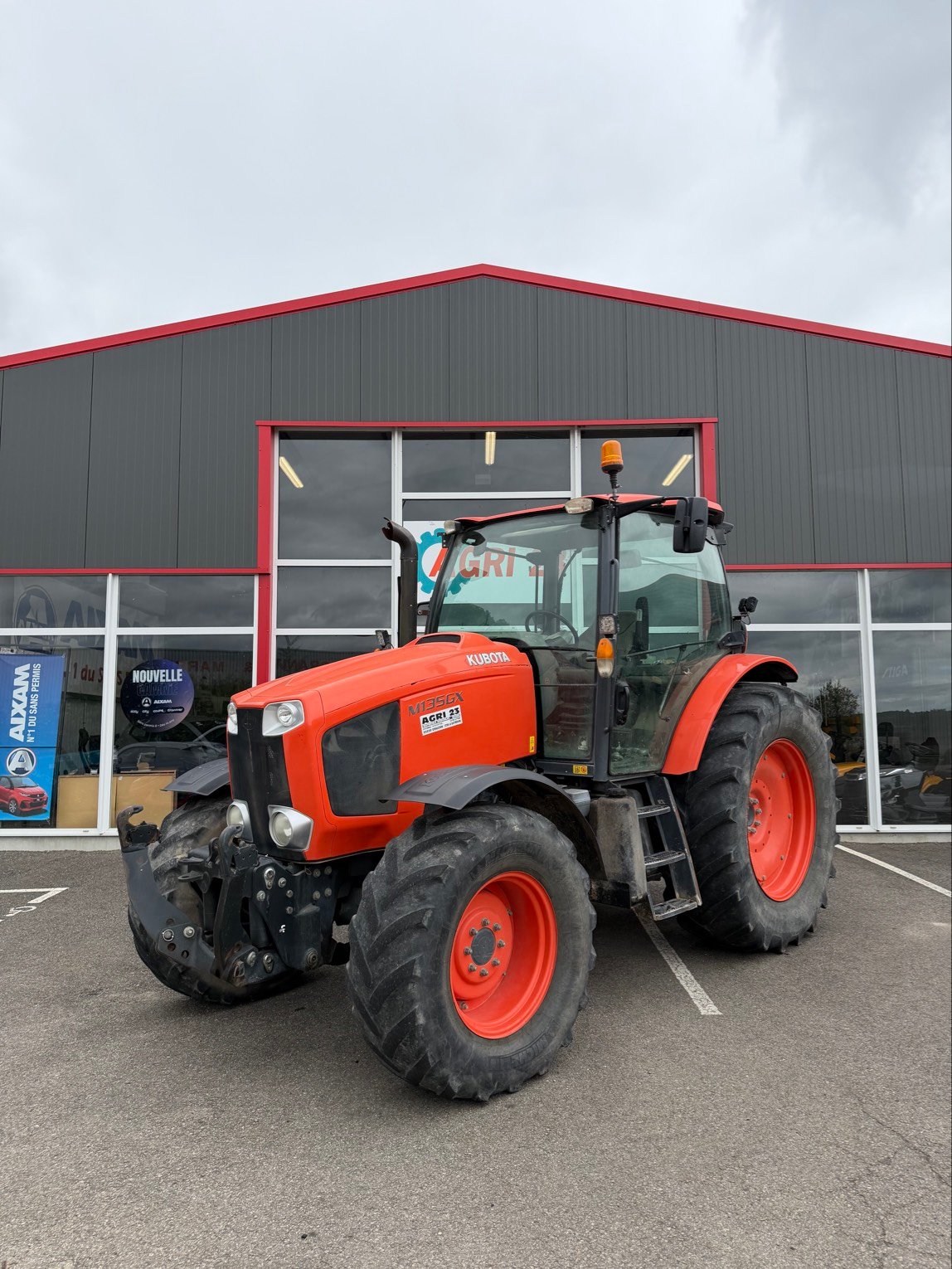 Tracteur agricole Kubota M135GX-S