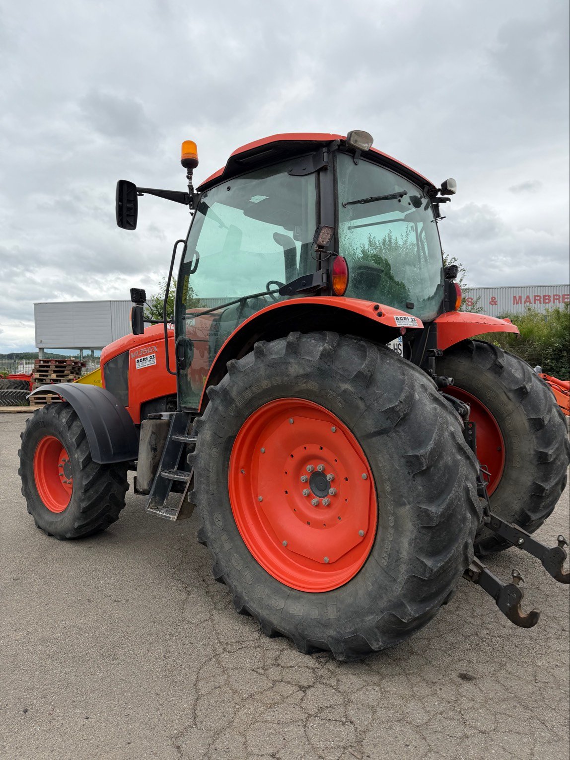 Tracteur agricole Kubota M135GX-S
