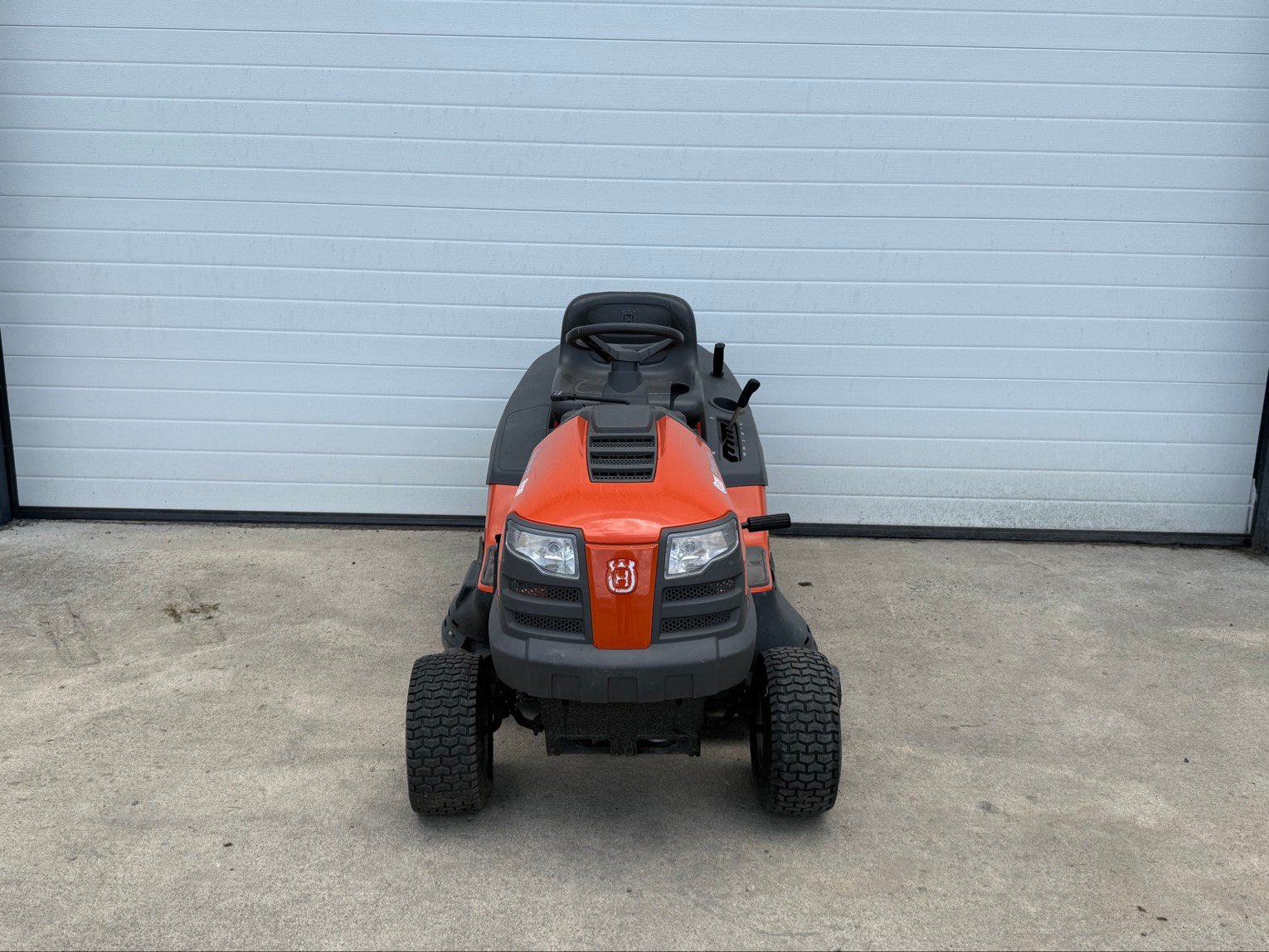 Tondeuse autoportée Husqvarna TC138