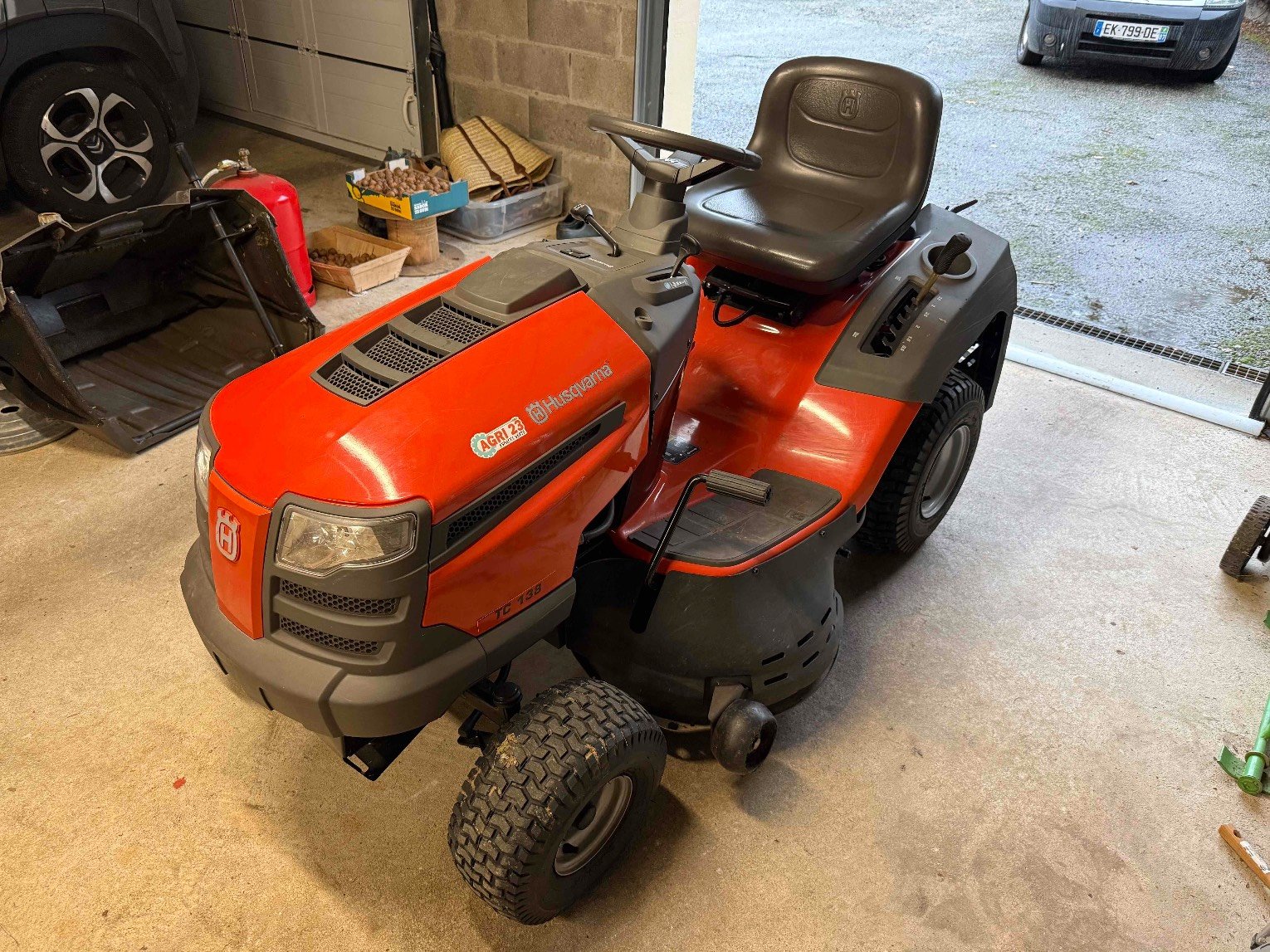 Tondeuse autoportée Husqvarna TC138