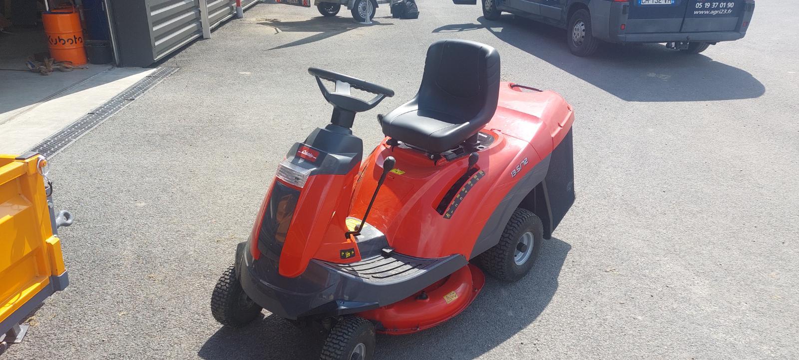 Tondeuse autoportée Colombia PA135C72