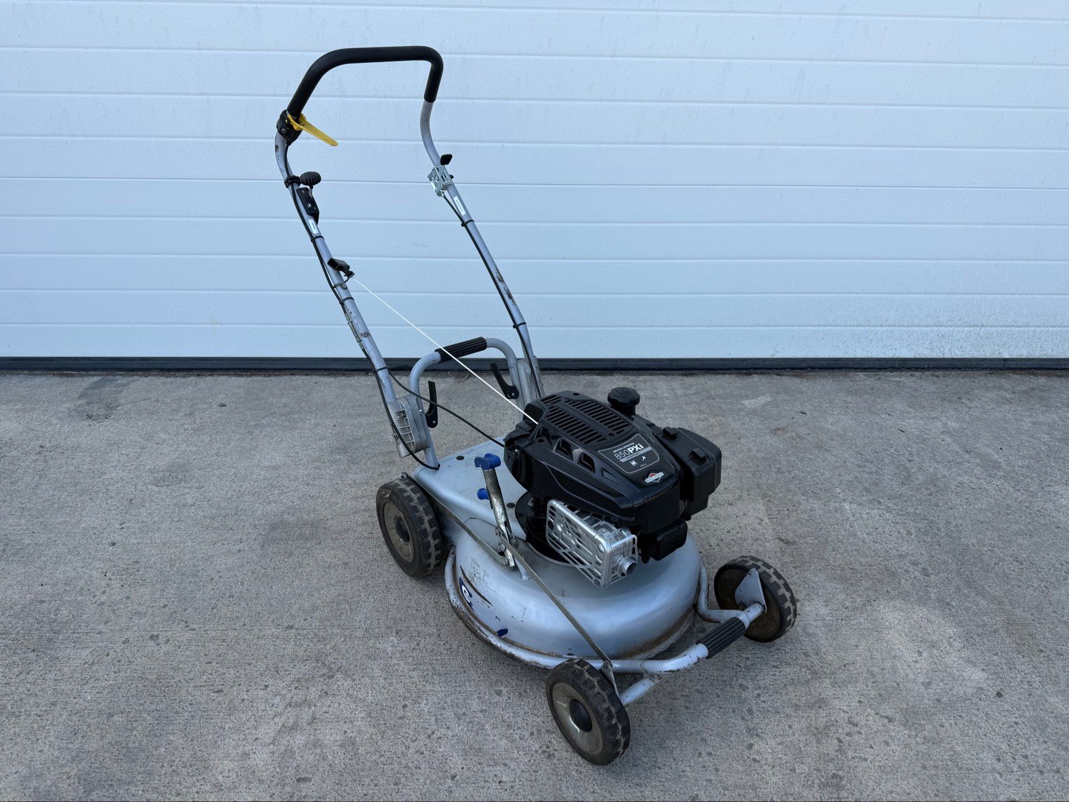 Tondeuse poussée et tractée Grin PM53PRO