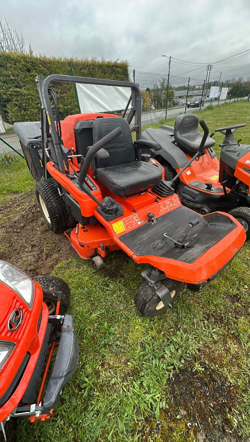 Tondeuse autoportée Kubota GZD21HD
