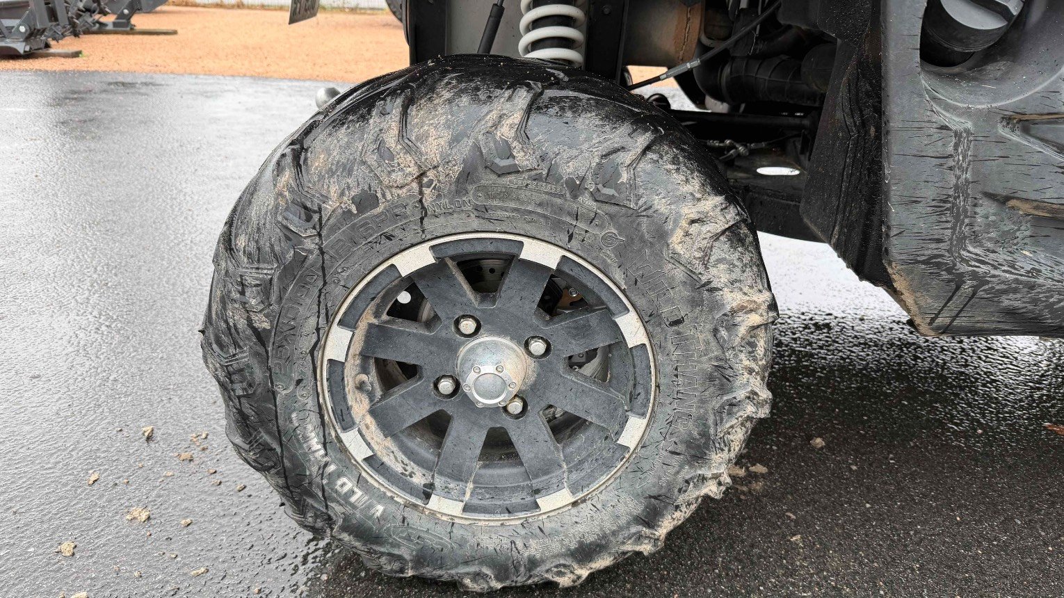 Quad - transporteur Goes 700 UTX EPS