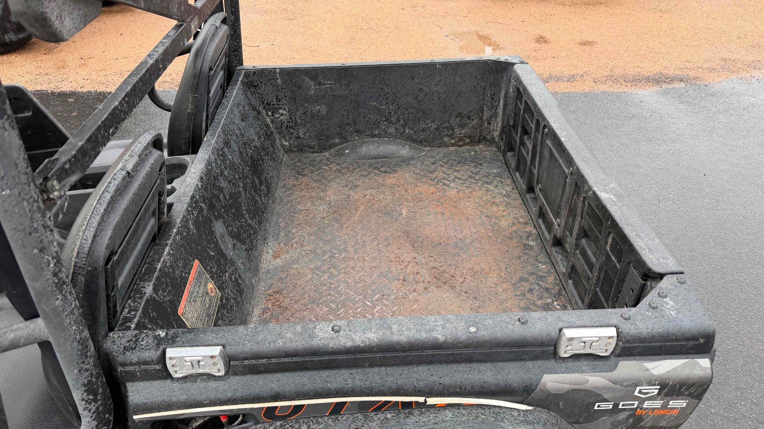 Quad - transporteur Goes 700 UTX EPS