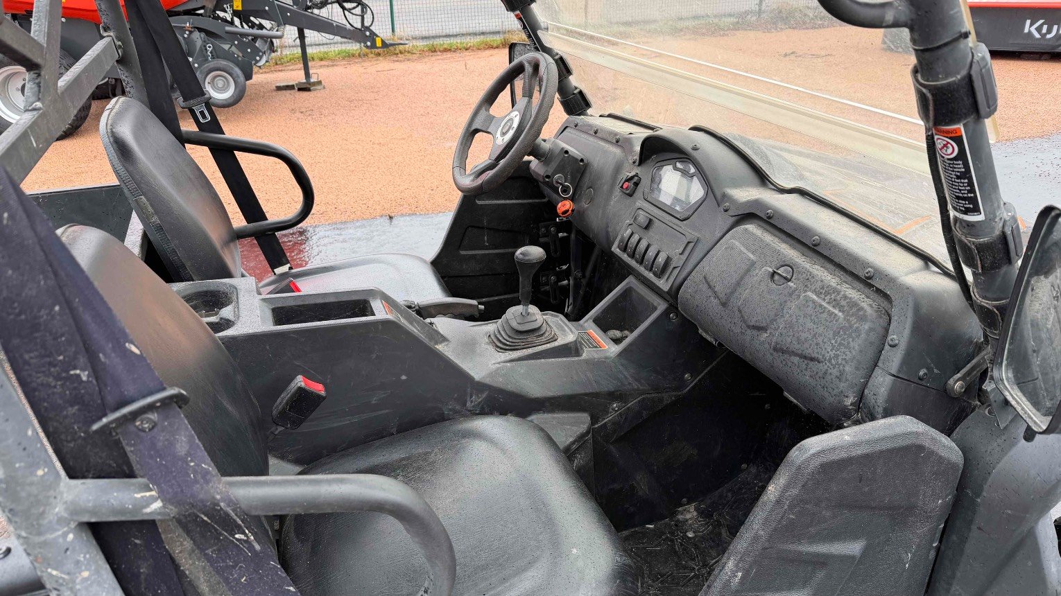 Quad - transporteur Goes 700 UTX EPS