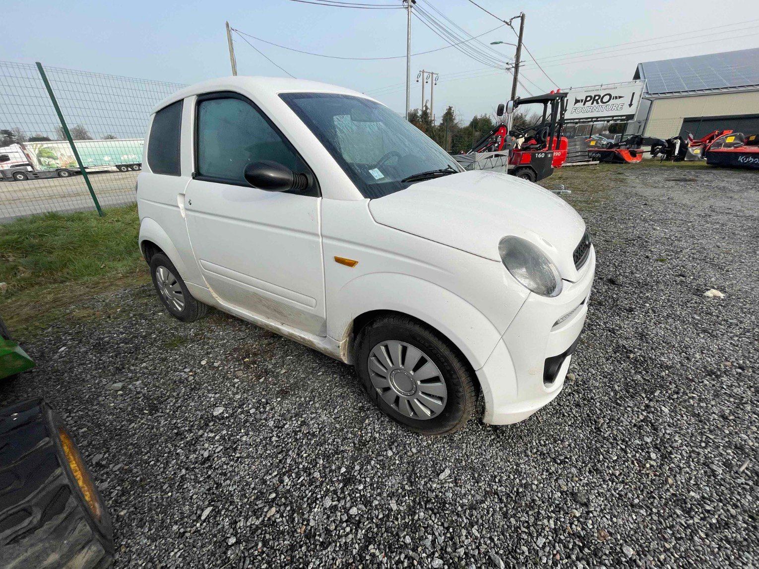 Voiture sans permis Microcar MGO3-4DCI