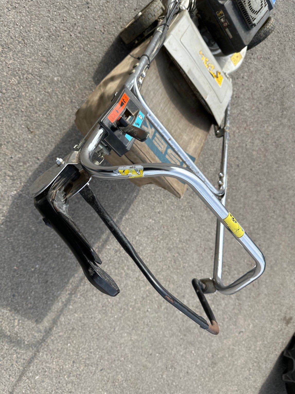 Tondeuse poussée et tractée Iseki sw621pro