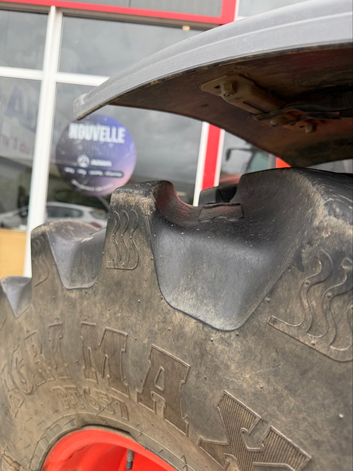 Tracteur agricole Kubota M7131
