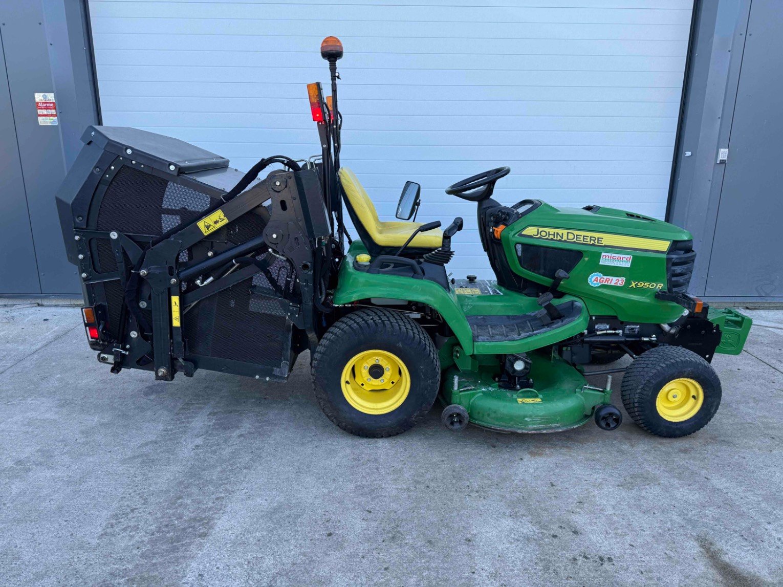 Tondeuse autoportée John Deere X950R