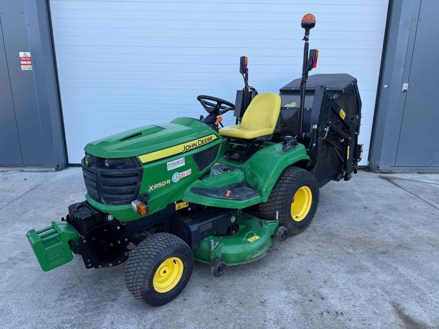 Tondeuse autoportée John Deere X950R