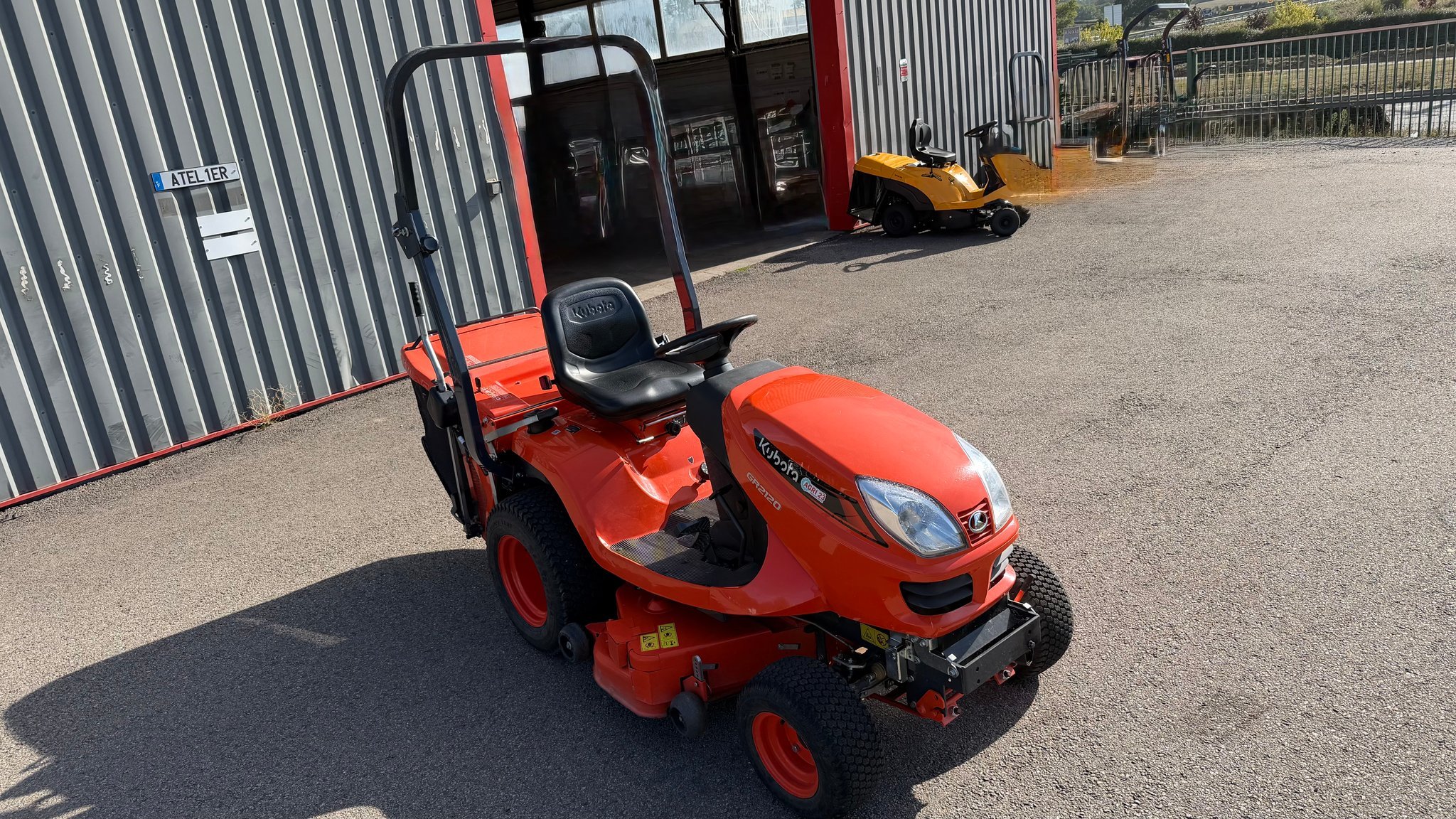 Tondeuse autoportée Kubota GR2120-II
