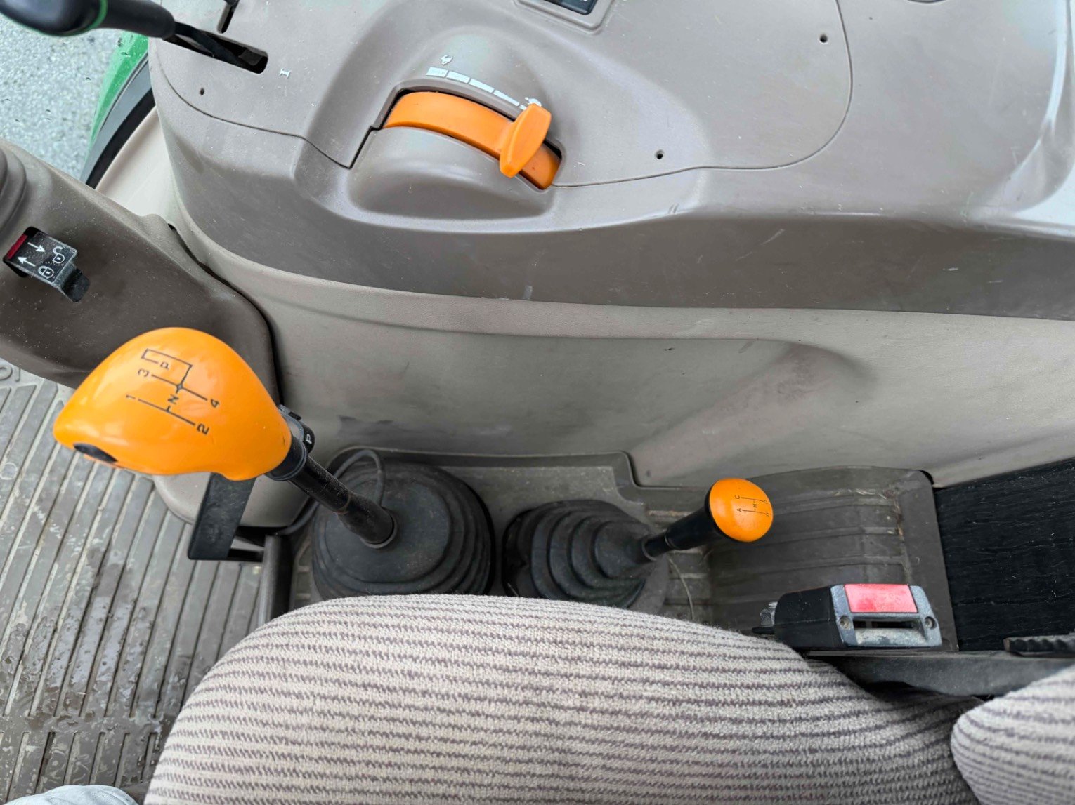 Tracteur agricole John Deere 5090M