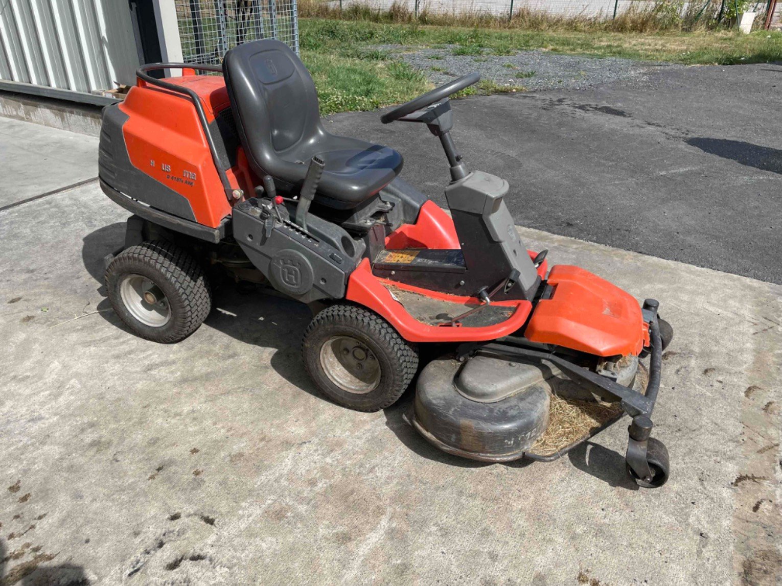 Tondeuse autoportée Husqvarna R418TS AWD