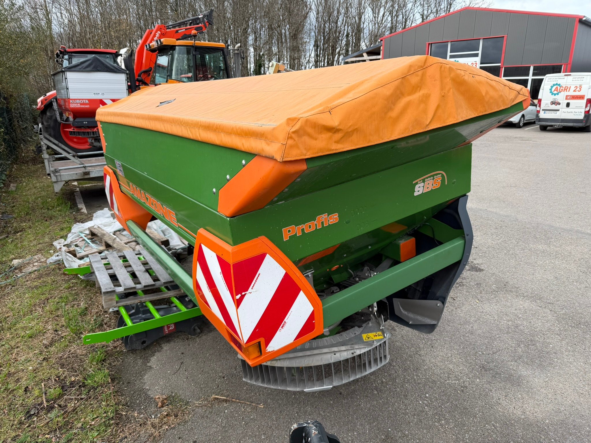 Distributeur d'engrais Amazone DISTRIBUTEUR