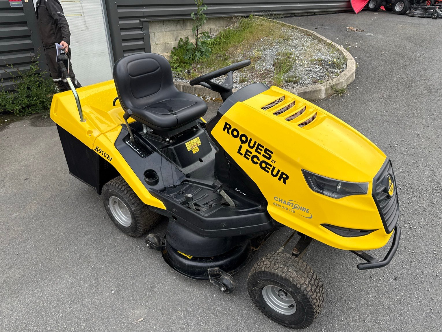 Tondeuse autoportée Roques Et Lecœur RL9102V