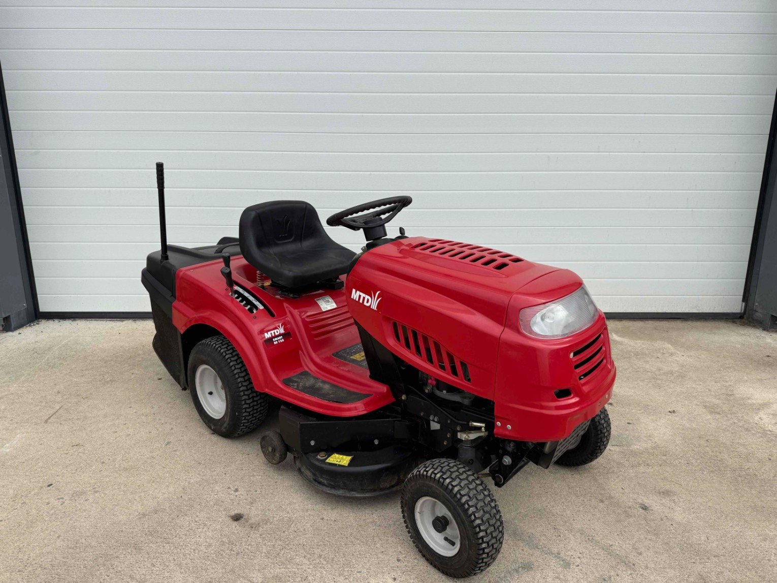 Tondeuse autoportée MTD SMART RE 125