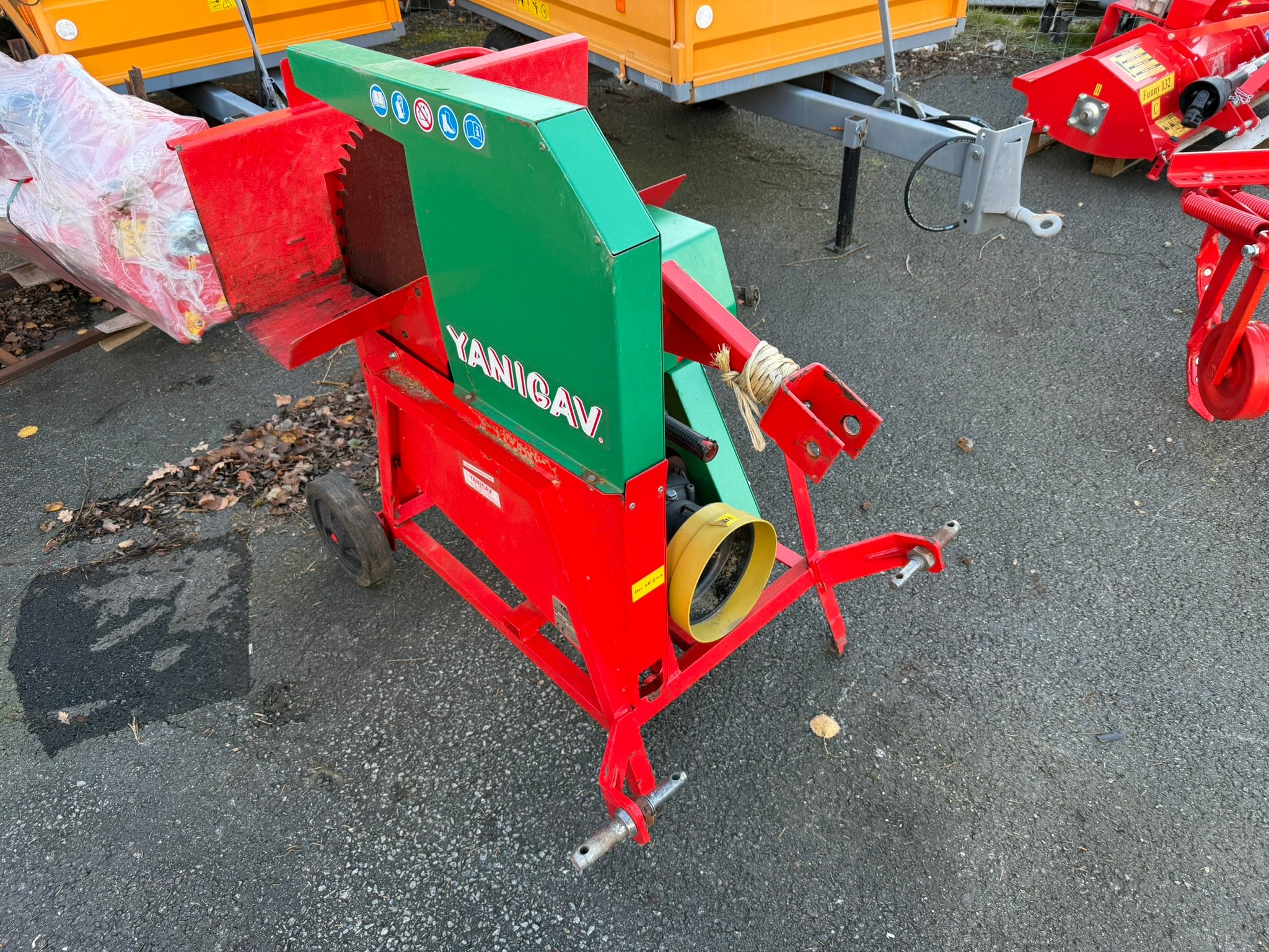 Scie circulaire Yanigav SC700