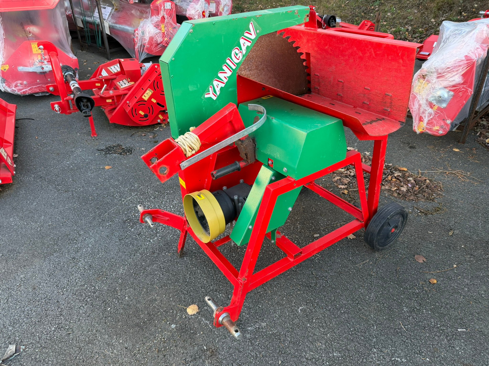 Scie circulaire Yanigav SC700