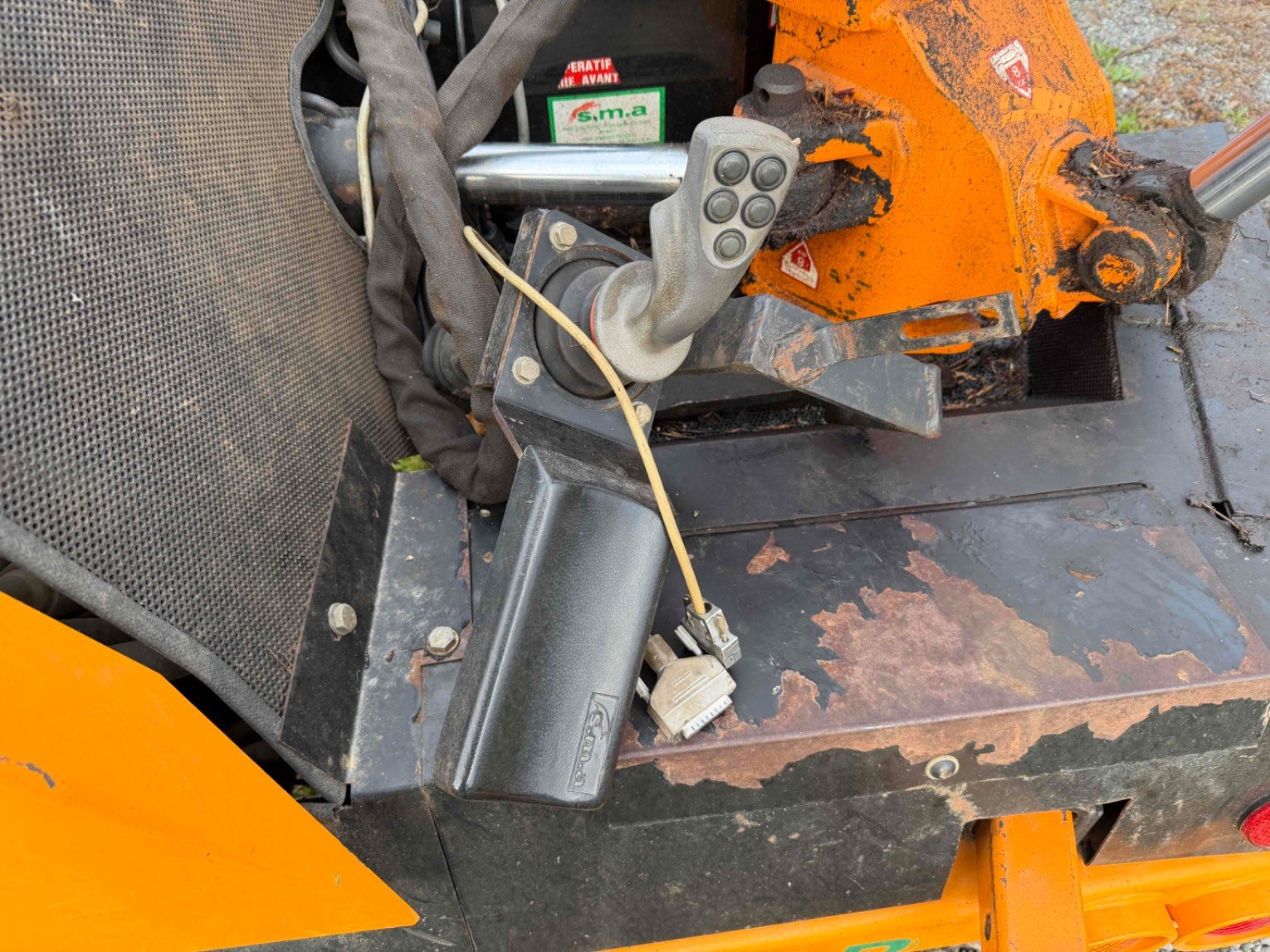 Épareuse SMA LYNX 2153 P