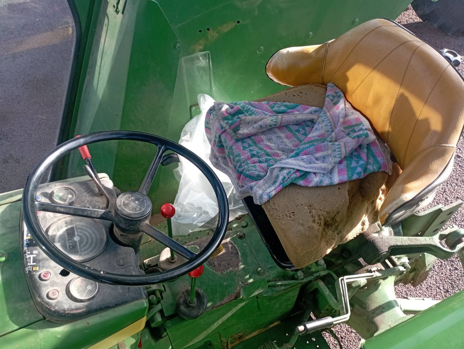 Tracteur agricole John Deere 2030