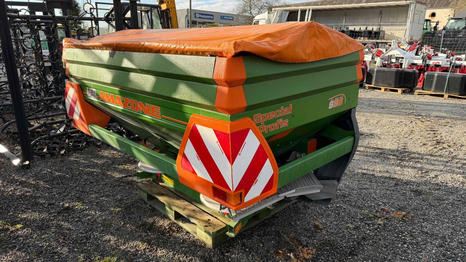 Distributeur d'engrais Amazone ZAM PROFIS 2001