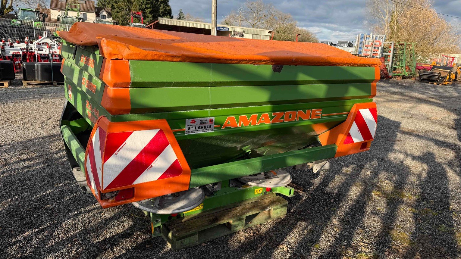 Distributeur d'engrais Amazone ZAM PROFIS 2001