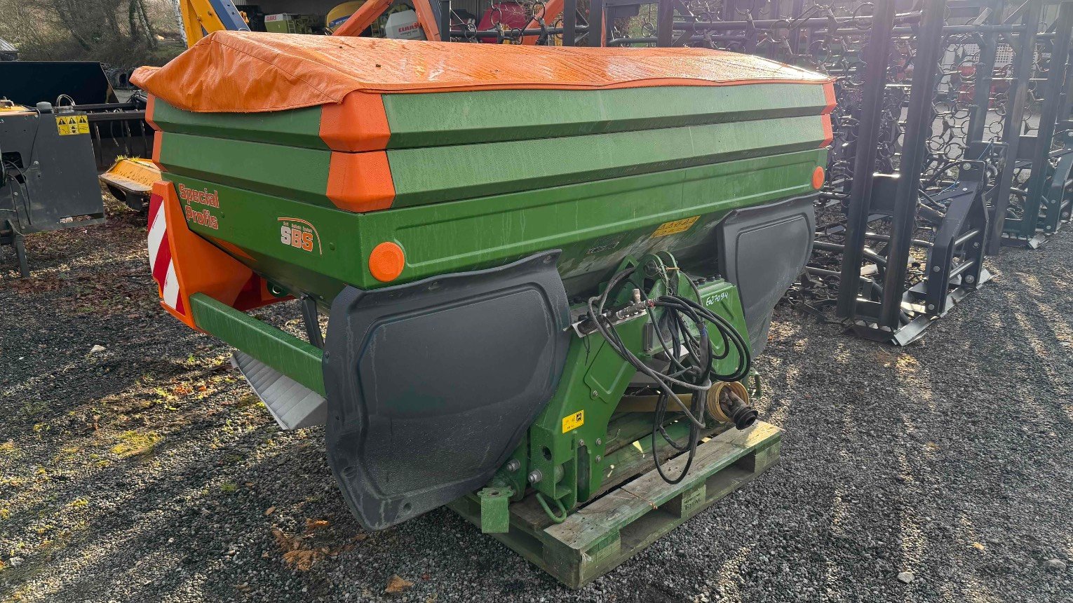 Distributeur d'engrais Amazone ZAM PROFIS 2001