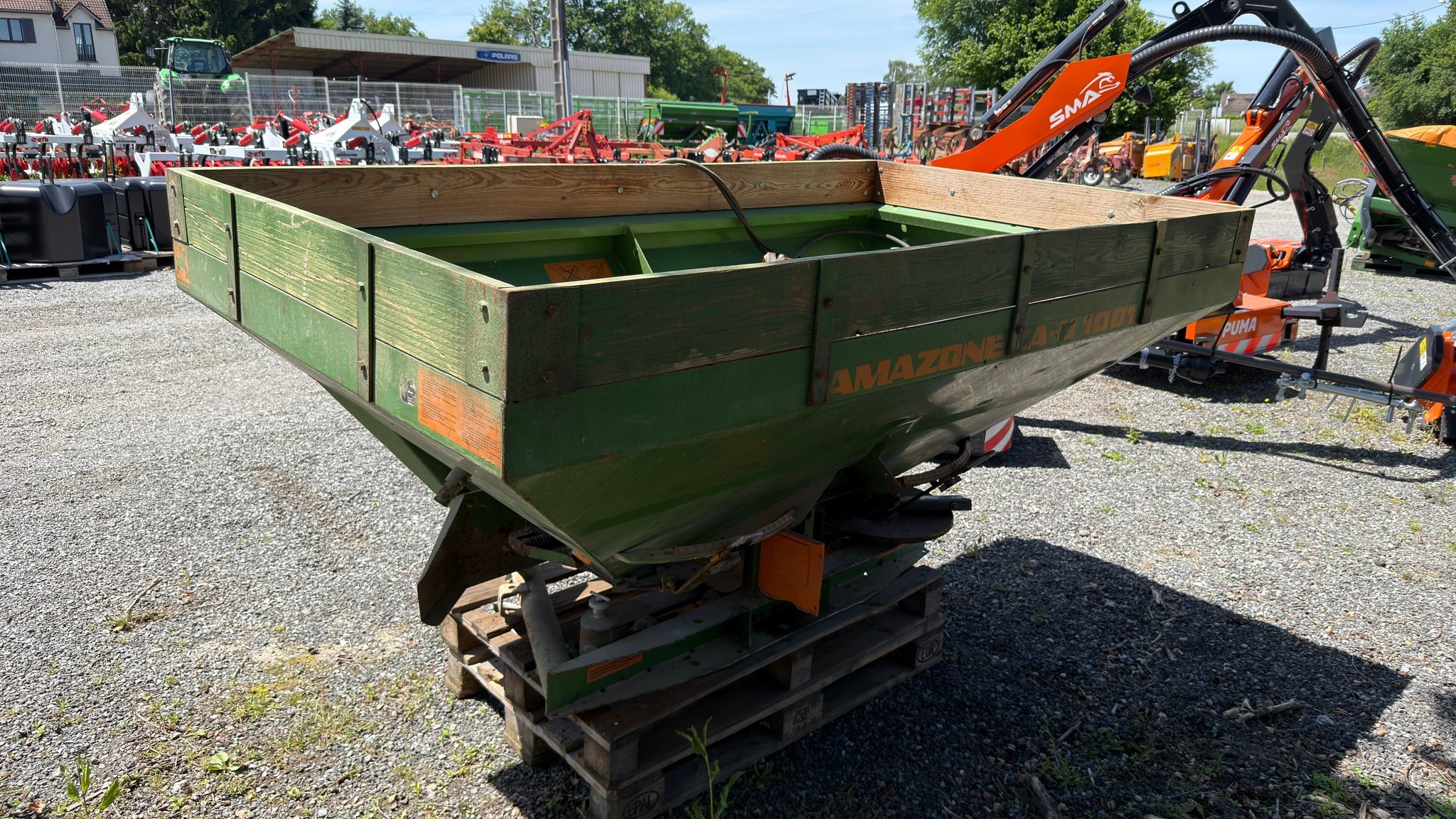 Distributeur d'engrais Amazone zau