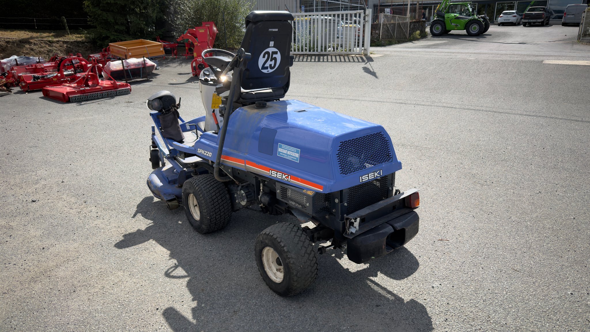 Tondeuse autoportée Iseki SFH 220