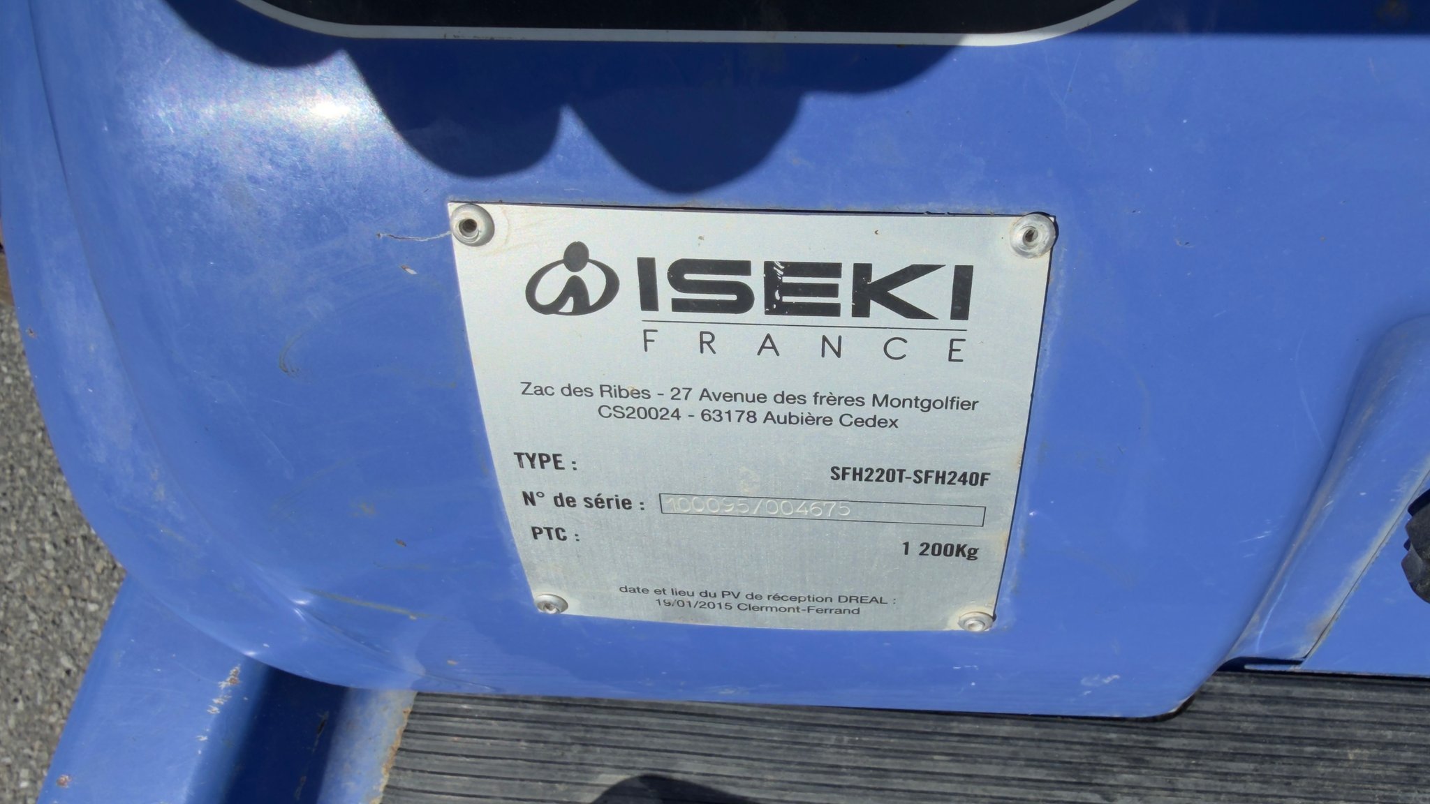 Tondeuse autoportée Iseki SFH 220