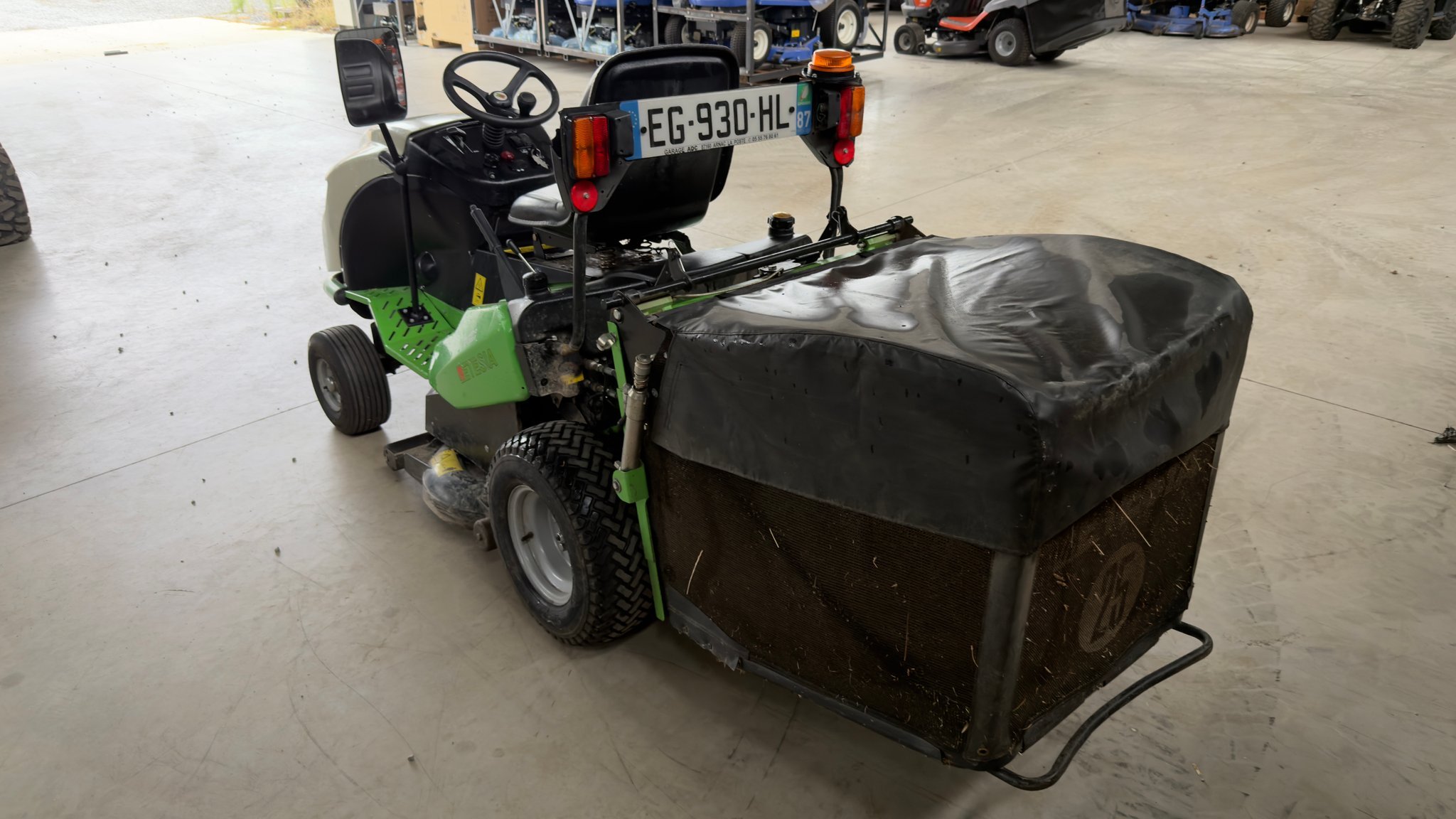 Tondeuse autoportée Etesia HYDRO 100 MKEHH